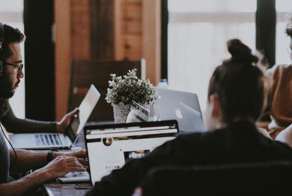 Premios Jóvenes Emprendedores Sociales: impulsando el talento emprendedor | Contamar